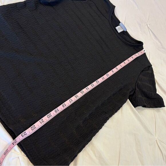 Jaclyn Smith Women's Black Textured Crew Neck Short Sleeves Blouse Tops Size L/G - Picture 7 of 8